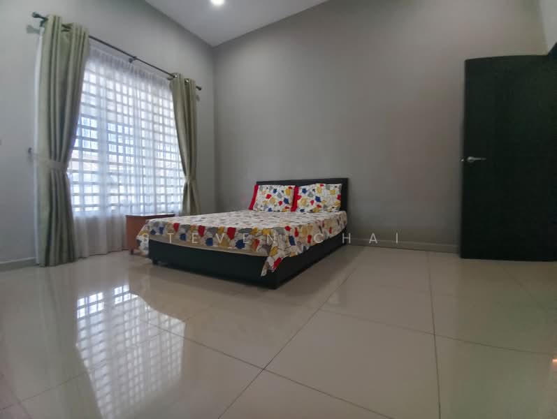 Semi-Detached House for Sale in Rambai Jaya (Bukit Rambai) - Steven Chai - Bedroom - PropertyGuru.com.my