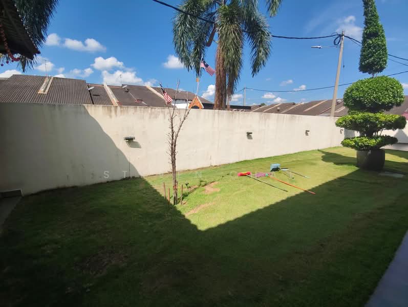 Semi-Detached House for Sale in Rambai Jaya (Bukit Rambai) - Steven Chai - Exterior - PropertyGuru.com.my