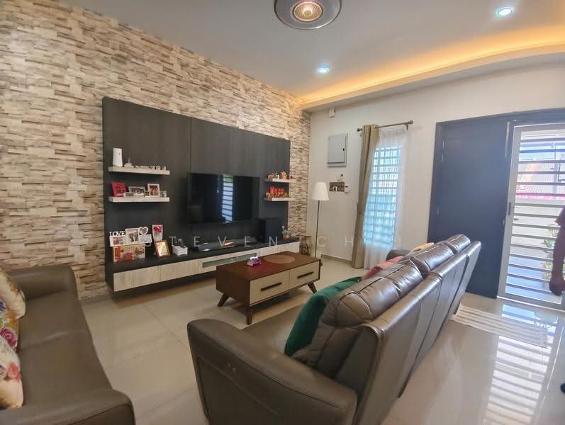 Semi-Detached House for Sale in Rambai Jaya (Bukit Rambai) - Steven Chai - Living Room - PropertyGuru.com.my