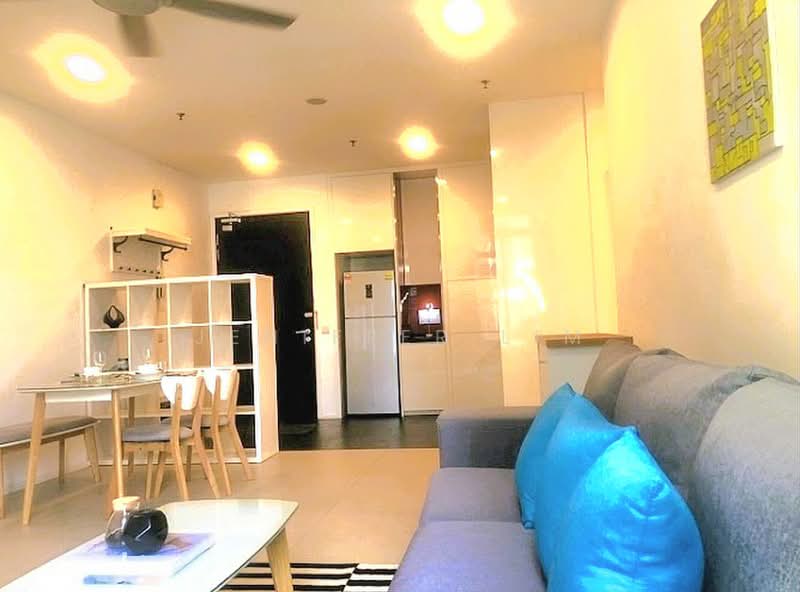 Kediaman Servis untuk Disewa di Arcoris SOHO - Jeniffer Lim - Living Room - PropertyGuru.com.my