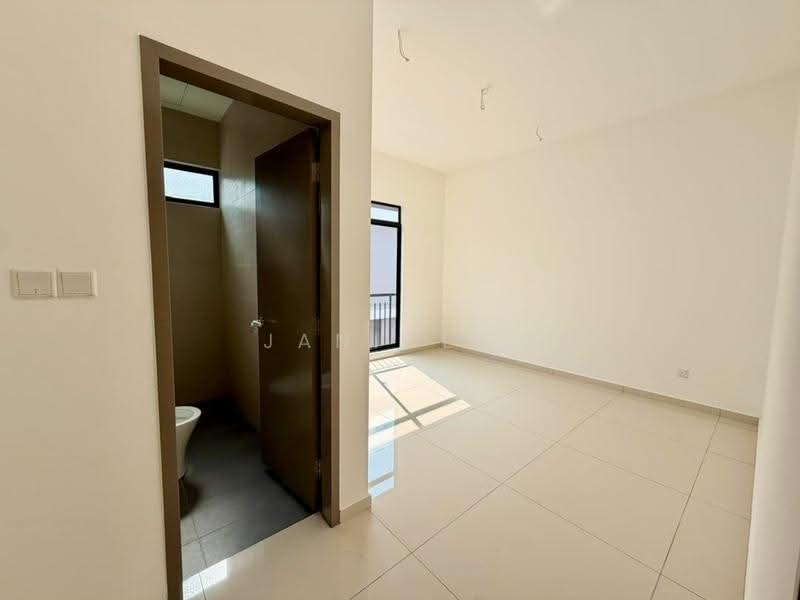 Rumah Kluster untuk Dijual di Austin Crest (Johor Bahru) - Janice . - Interior - PropertyGuru.com.my