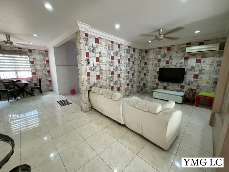2-storey Terraced House for Rent in Setia Impian (Setia Alam) - Louis Chan - Living Room - PropertyGuru.com.my