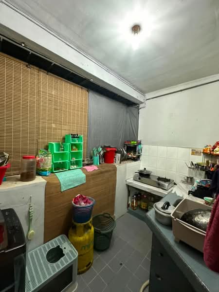 Kondominium untuk Dijual di Sri Suajaya Condominium - Marcus Koh - Kitchen - PropertyGuru.com.my