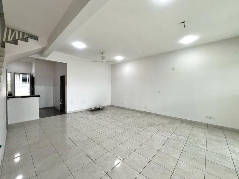 Rumah Teres 2-Tingkat untuk Dijual di Serendah (Selangor) - Zann Fauzan - Living Room - PropertyGuru.com.my