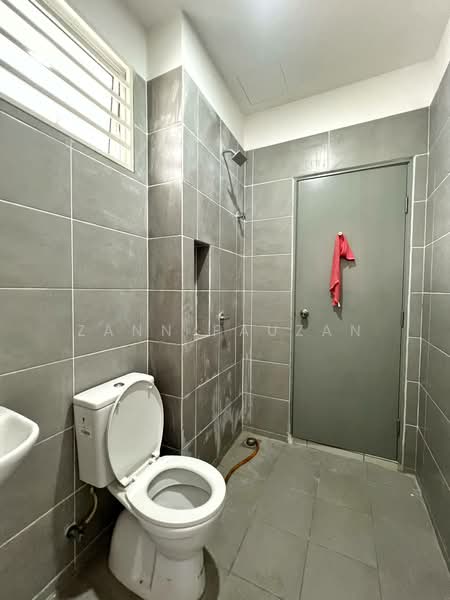 Rumah Teres 2-Tingkat untuk Dijual di Serendah (Selangor) - Zann Fauzan - Bathroom - PropertyGuru.com.my
