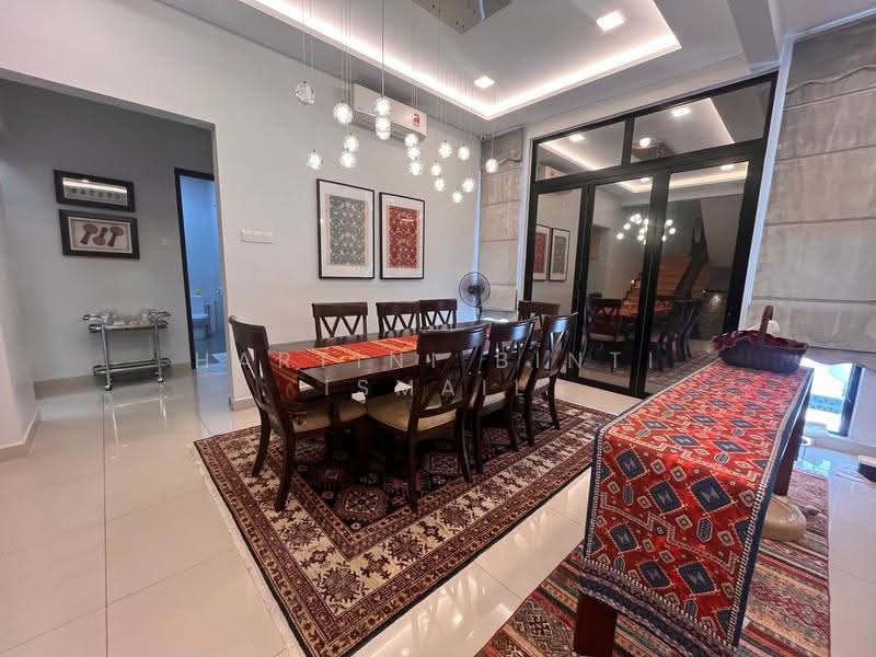 Rumah Teres 3-Tingkat untuk Dijual di Sepang (Selangor) - Hartini Binti Ismail - Dining Room - PropertyGuru.com.my