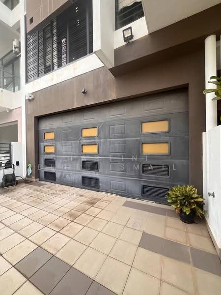 Rumah Teres 3-Tingkat untuk Dijual di Sepang (Selangor) - Hartini Binti Ismail - PropertyGuru.com.my