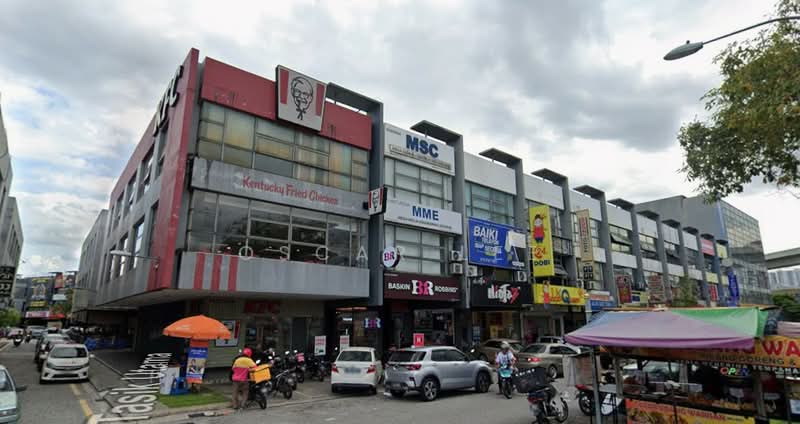 Shop for Rent in Sungai Besi (Kuala Lumpur) - Oscar Lee - Exterior - PropertyGuru.com.my