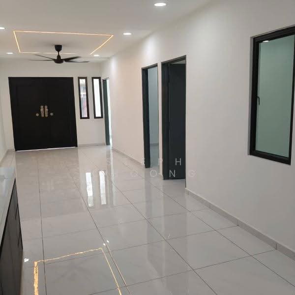1-storey Terraced House for Sale in Taman Sri Skudai (Skudai) - Steph Choong - Entrance - PropertyGuru.com.my