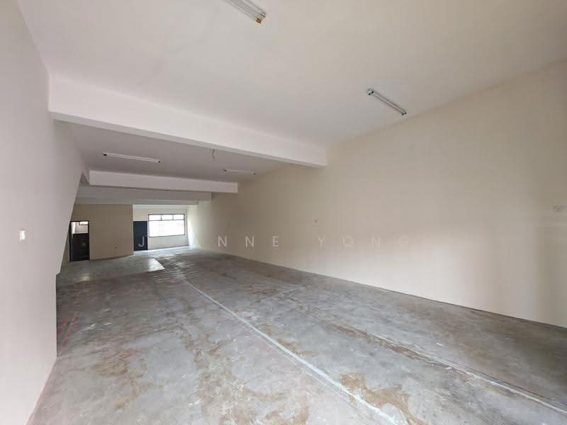 Shop / Office untuk Disewa di Taman Bestari Indah (Ulu Tiram) - JOANNE YONG - Interior - PropertyGuru.com.my