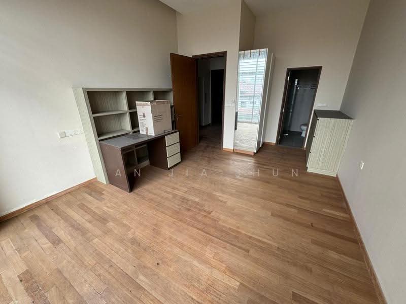 4.5-storey Terraced House for Sale in Happy Garden (Kuchai Lama) - Wan Jia Shun - Study - PropertyGuru.com.my