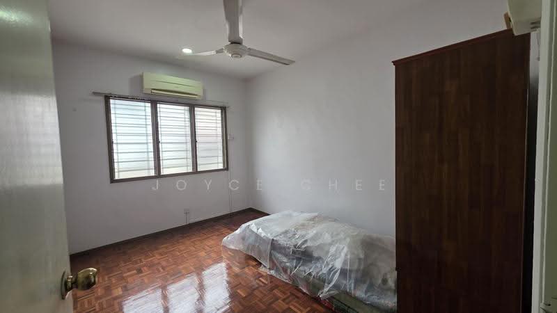 Rumah Teres 2-Tingkat untuk Dijual di Batu Caves (Selangor) - Joyce Chee - Bedroom - PropertyGuru.com.my