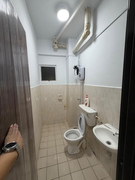Pangsapuri untuk Disewa di Mas Kipark Damansara - Marcus Koh - Bathroom - PropertyGuru.com.my