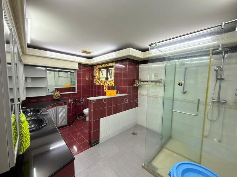 Bungalow House untuk Dijual di Country Heights (Kajang) - Hugo Gooi - Bathroom - PropertyGuru.com.my