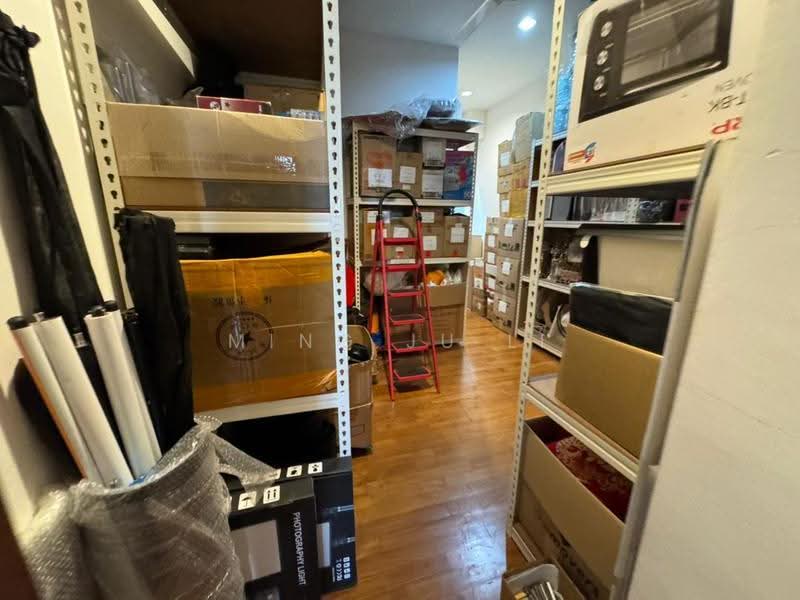 4.5-storey Terraced House for Sale in Happy Garden (Kuchai Lama) - Ming Ju Li - PropertyGuru.com.my