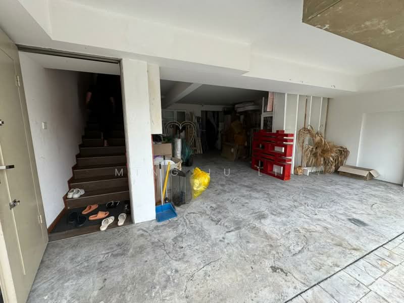 4.5-storey Terraced House for Sale in Happy Garden (Kuchai Lama) - Ming Ju Li - PropertyGuru.com.my