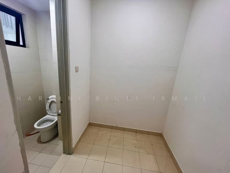 Condominium for Rent at Cristal Serin Residence - Hartini Binti Ismail - Bathroom - PropertyGuru.com.my