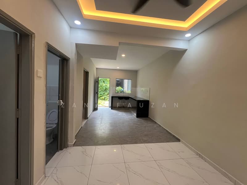 Rumah Teres 2-Tingkat untuk Dijual di Bukit Sentosa (Rawang) - Zann Fauzan - Kitchen - PropertyGuru.com.my