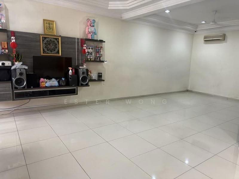 2-storey Terraced House for Sale in Johor Bahru (Johor) - Ester Wong - Living Room - PropertyGuru.com.my