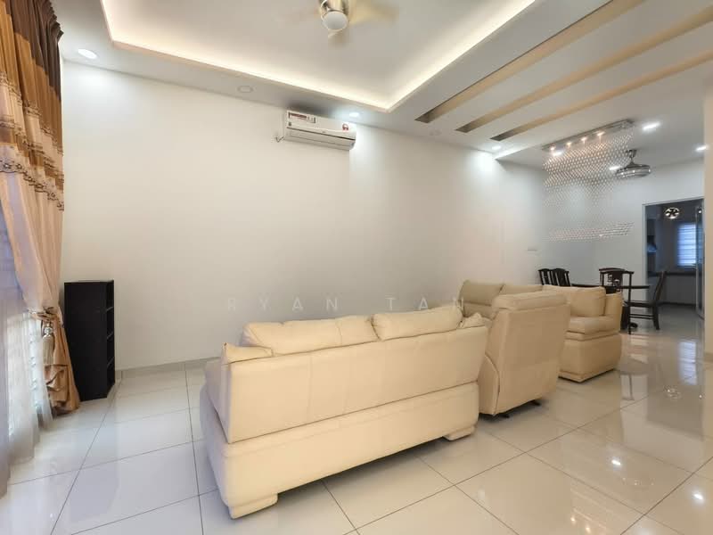 Rumah Teres untuk Dijual di Johor Bahru (Johor) - Ryan Tan - Living Room - PropertyGuru.com.my