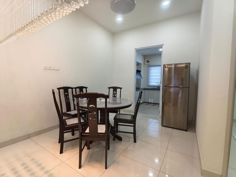 Rumah Teres untuk Dijual di Johor Bahru (Johor) - Ryan Tan - Dining Room - PropertyGuru.com.my