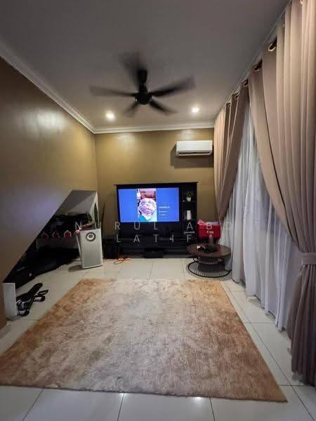 2-storey Terraced House for Sale in Taman Nuri (Durian Tunggal) - Nurul Abd Latif - Living Room - PropertyGuru.com.my