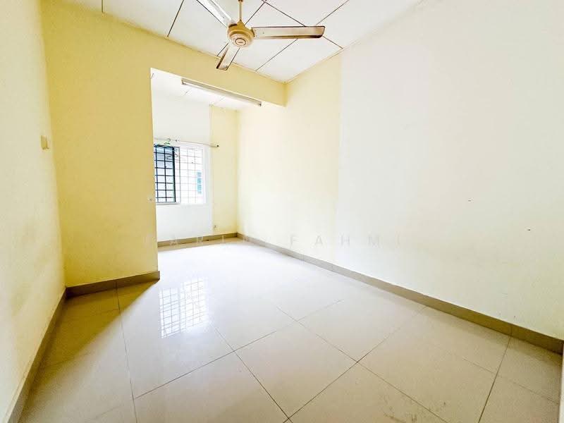 2-storey Terraced House for Sale in Kelana Jaya (Petaling Jaya) - Farid Fahmi - PropertyGuru.com.my