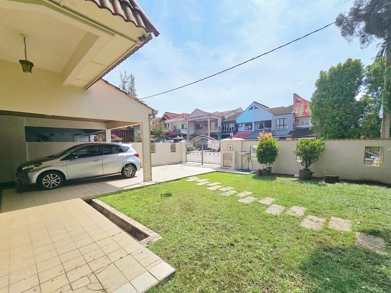 2-storey Terraced House for Sale in Taman Bidara (Selayang) - Joyce Chee - Exterior - PropertyGuru.com.my