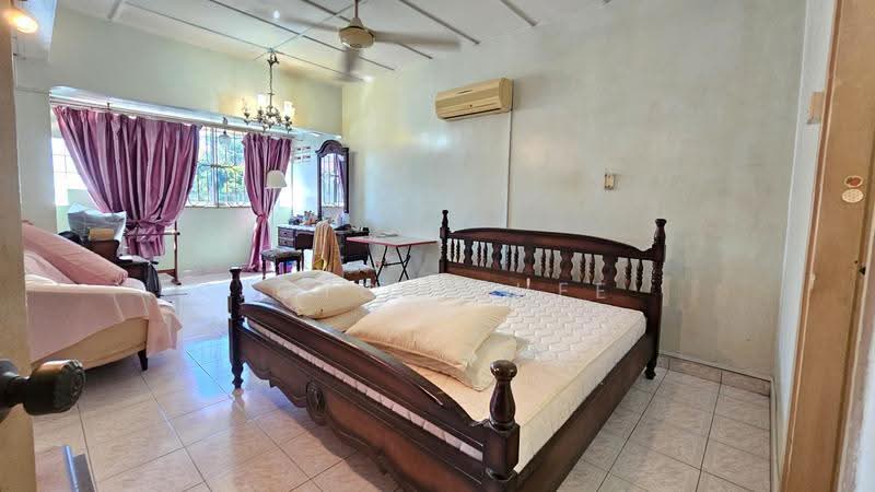 2-storey Terraced House for Sale in Taman Bidara (Selayang) - Joyce Chee - Bedroom - PropertyGuru.com.my