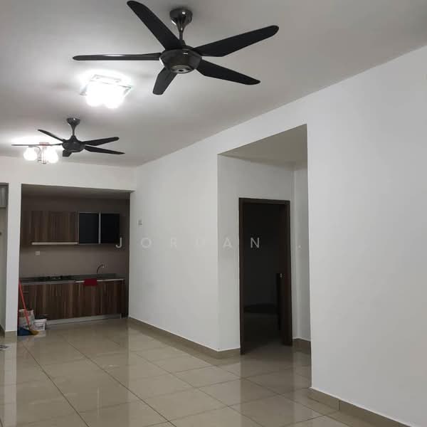 Service Residence for Rent at D'Secret Garden (Pangsapuri Kempas Indah) - Jordan . - Kitchen - PropertyGuru.com.my