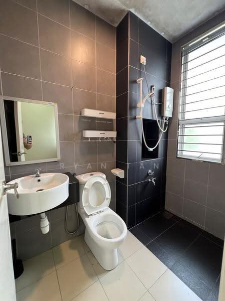 Rumah Teres 3-Tingkat untuk Dijual di Masai (Johor) - Ryan Tan - Bathroom - PropertyGuru.com.my