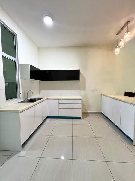 Rumah Teres 3-Tingkat untuk Dijual di Masai (Johor) - Ryan Tan - Kitchen - PropertyGuru.com.my