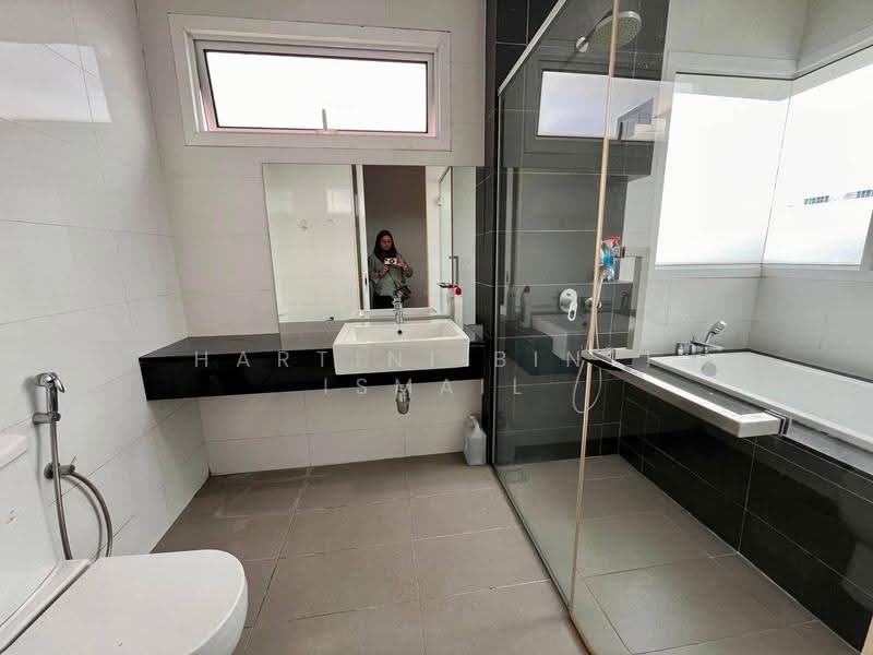 Kondominium untuk Disewa di 280 Park Homes - Hartini Binti Ismail - Bathroom - PropertyGuru.com.my