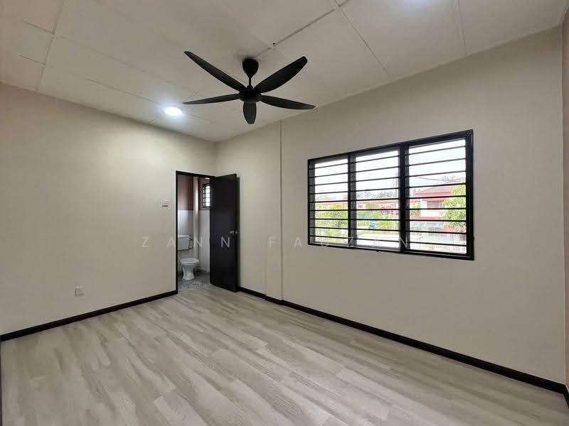 Rumah Teres 2-Tingkat untuk Dijual di Bukit Sentosa (Rawang) - Zann Fauzan - Interior - PropertyGuru.com.my