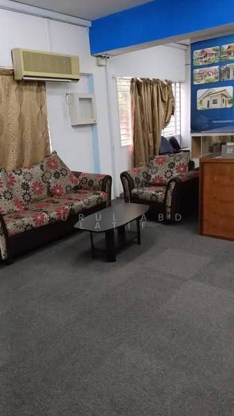 Shop / Office for Sale in Klang (Selangor) - Nurul Abd Latif - Living Room - PropertyGuru.com.my