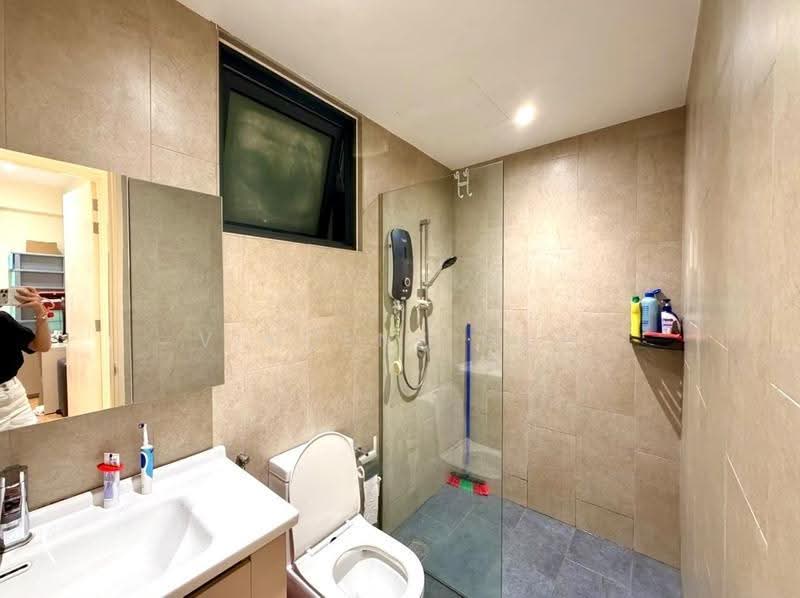 Service Residence for Sale at East Parc @ Manjalara - Vincent Goh - Bathroom - PropertyGuru.com.my