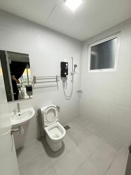 Pangsapuri untuk Disewa di Nadayu 801 - Stanley Sia - Bathroom - PropertyGuru.com.my
