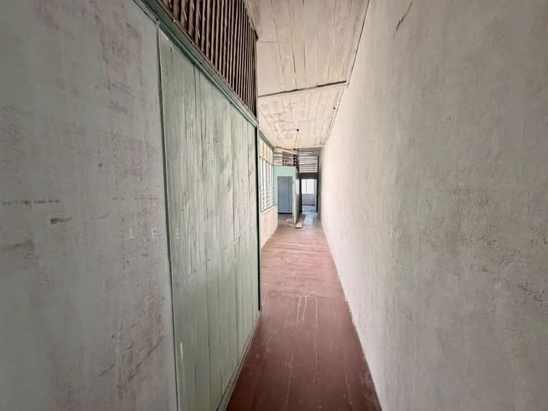 Shop for Rent in George Town (Penang) - Lee Xue Chen - Corridor - PropertyGuru.com.my