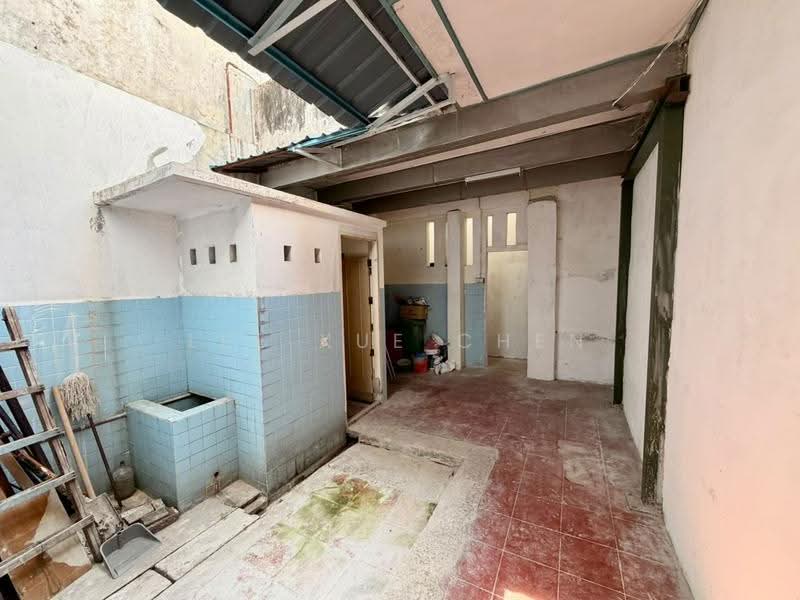 Shop for Rent in George Town (Penang) - Lee Xue Chen - Interior - PropertyGuru.com.my