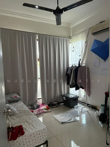 Semi-Detached House for Sale in Antara Gapi (Ulu Yam) - Nurul Abd Latif - Bedroom - PropertyGuru.com.my