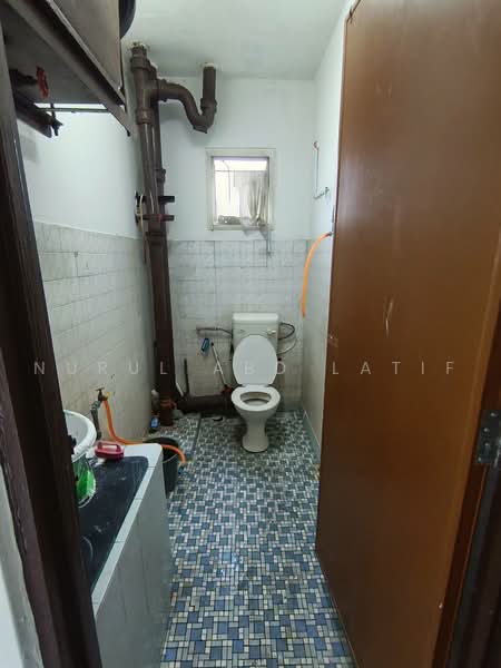 Pangsapuri untuk Dijual di Menara Sri Cendana - Nurul Abd Latif - Bathroom - PropertyGuru.com.my