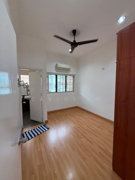 2-storey Terraced House for Rent in SS18 (Subang Jaya) - Carlos Ng - Bedroom - PropertyGuru.com.my