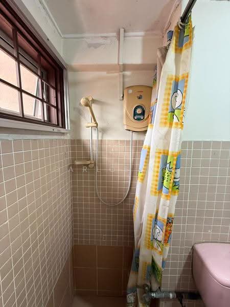 Rumah Teres 2-Tingkat untuk Disewa di SS18 (Subang Jaya) - Carlos Ng - Bathroom - PropertyGuru.com.my