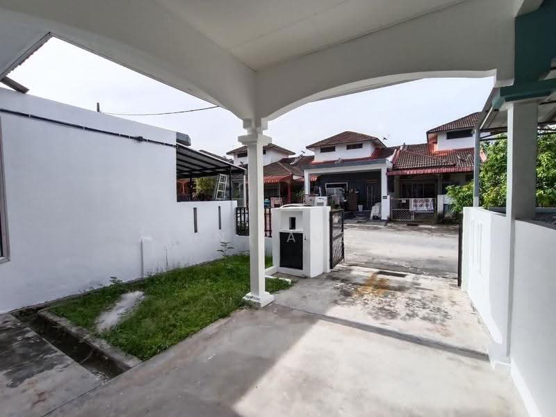 1-storey Terraced House for Sale in Puncak Alam (Selangor) - Zann Fauzan - Exterior - PropertyGuru.com.my