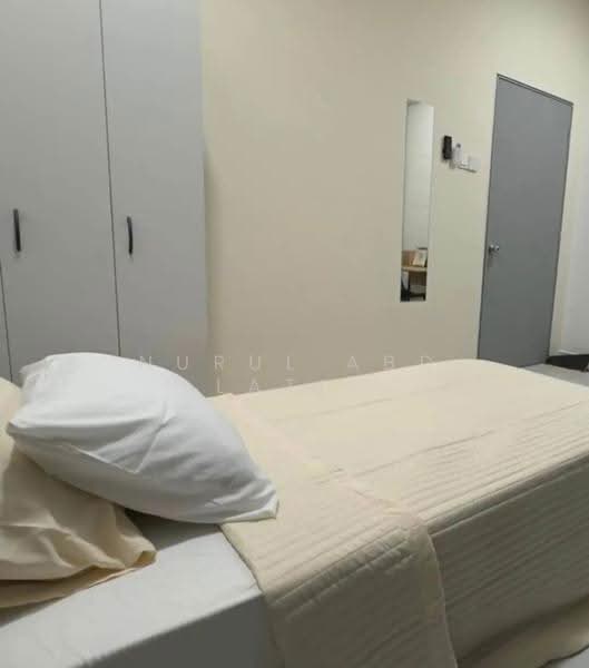 Service Residence for Sale at The Zizz @ Damansara North - Nurul Abd Latif - Bedroom - PropertyGuru.com.my