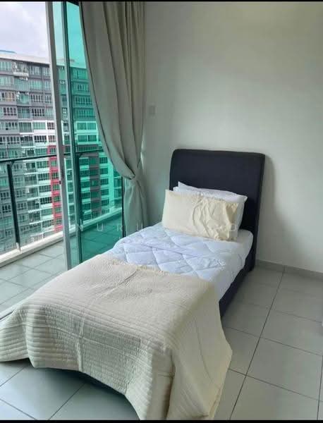 Service Residence for Sale at The Zizz @ Damansara North - Nurul Abd Latif - Bedroom - PropertyGuru.com.my