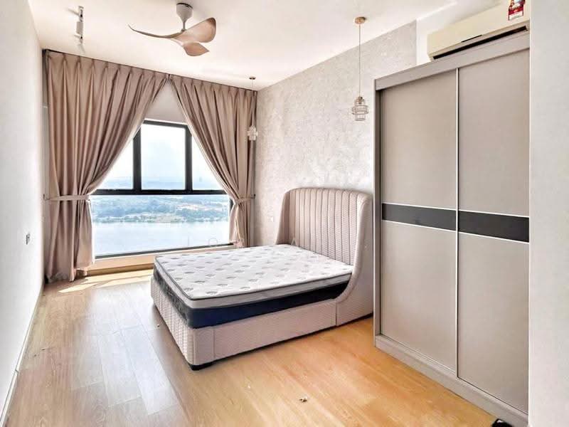 Condominium for Rent at Royal Strand @ Country Garden Danga Bay - Jordan . - Bedroom - PropertyGuru.com.my