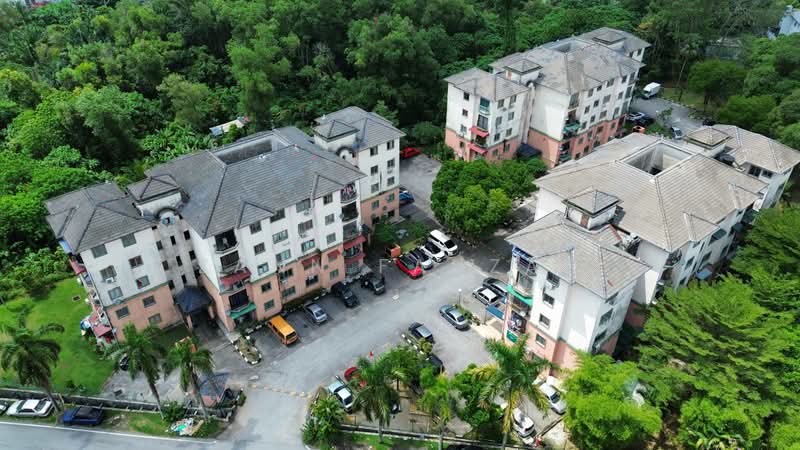Apartment for Sale at Sri Putra Apartment @ Sungai Buloh - Zann Fauzan - Exterior - PropertyGuru.com.my