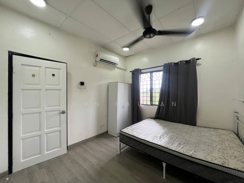 Apartment for Sale at Sri Putra Apartment @ Sungai Buloh - Zann Fauzan - Bedroom - PropertyGuru.com.my