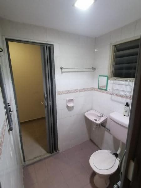 Rumah Teres 2-Tingkat untuk Dijual di TAMAN PUCHONG UTAMA (Puchong) - YT Wong - Bathroom - PropertyGuru.com.my